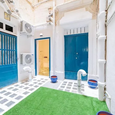 Apartment Dzc- Dazzle Den *
