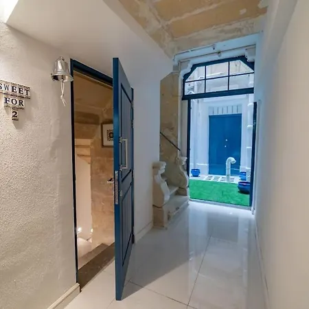 Apartment Dzc- Dazzle Den *