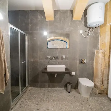Apartment Dzc- Dazzle Den Valletta